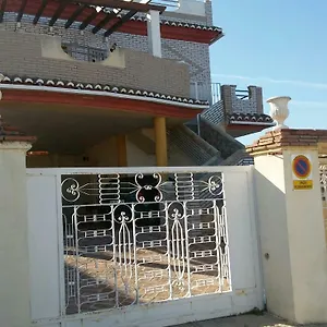 https://chalet-los-jarrones.es-andalucia.com